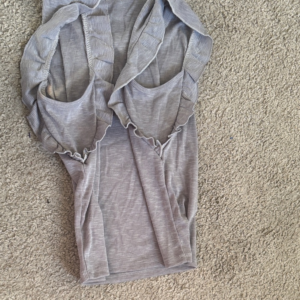 Chic Gray Ruffled Tank Top - Picture 3 of 3